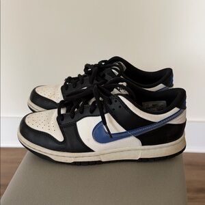 Nike Black, White, and Blue Men's Sneakers